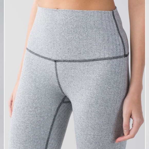 lululemon herringbone wunder under